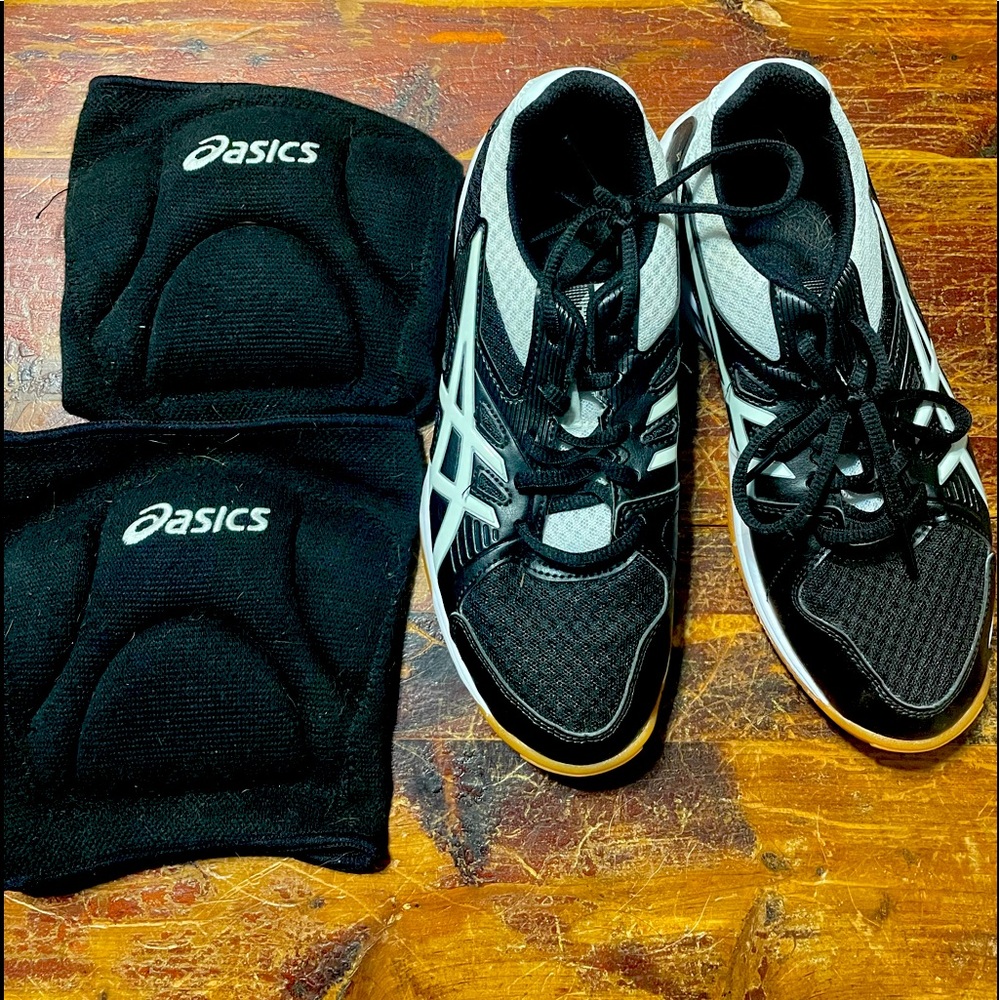 ASICS womens volleyball shoes and knee pads